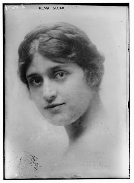 [Portrait of Alma Gluck]